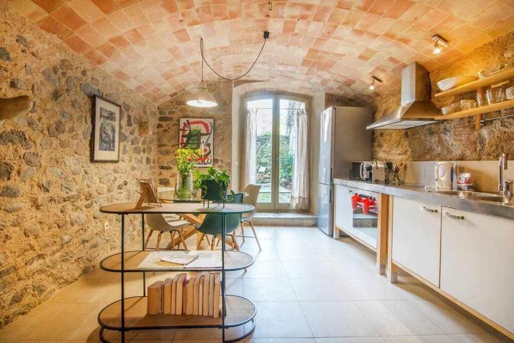 Apartamento Banos Arabes Con Jardin Gerona Buitenkant foto